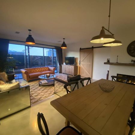 Black Stilt Retreat, Stunning Luxury Property Твайзел Экстерьер фото